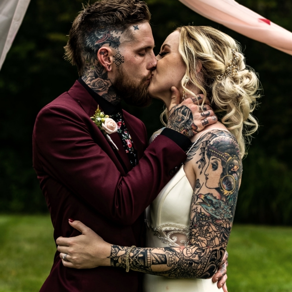 Meet your Posher, Sidney